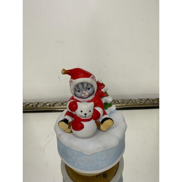 Rare Vintage Kitty Cucumber Cat and Snowman music box, works - Picture 3 of 10